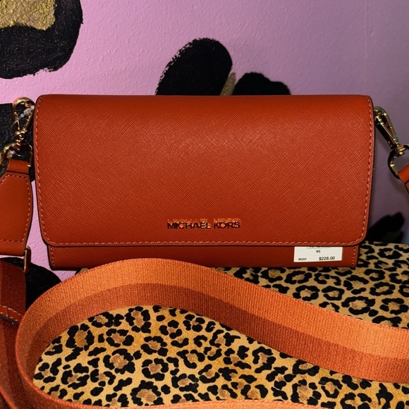 Michael Kors TAN/Orange Crossbody Bag - Picture 1 of 7